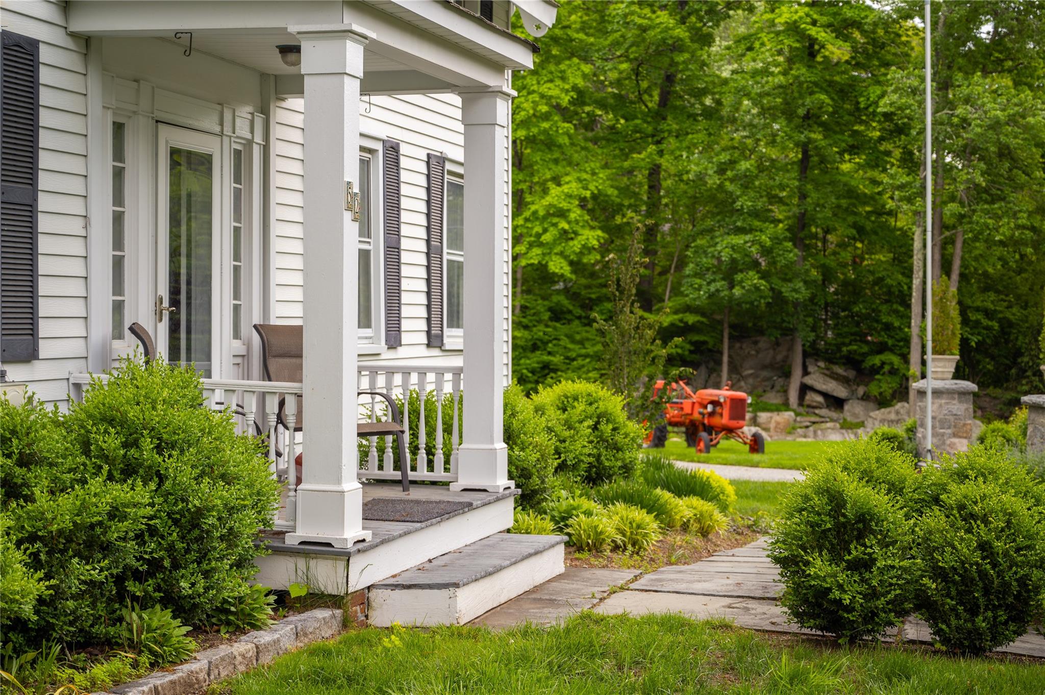 52 Eagle Valley Road, Sloatsburg, NY 10974