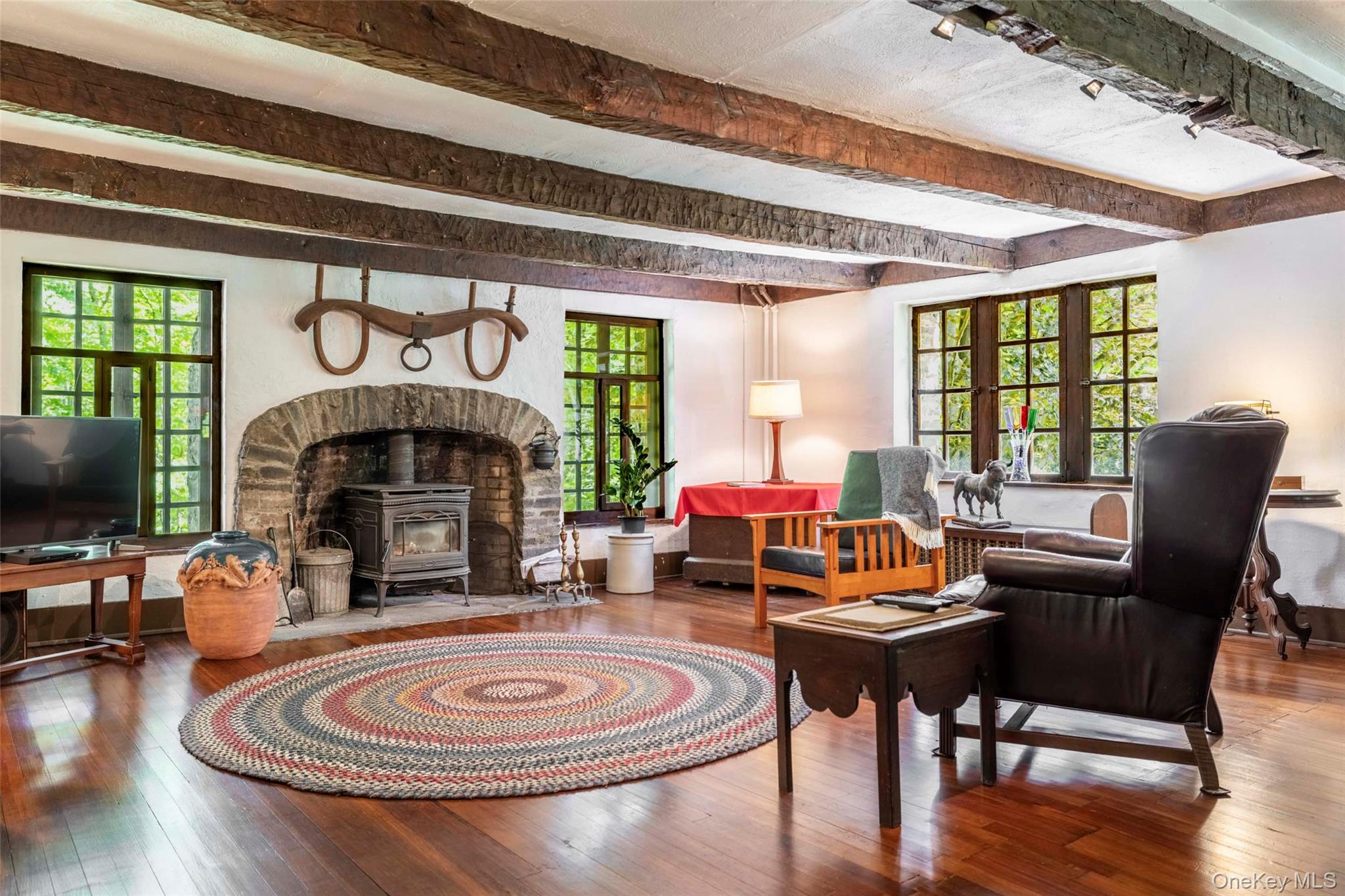 1716 Route 212, Saugerties, NY 12477