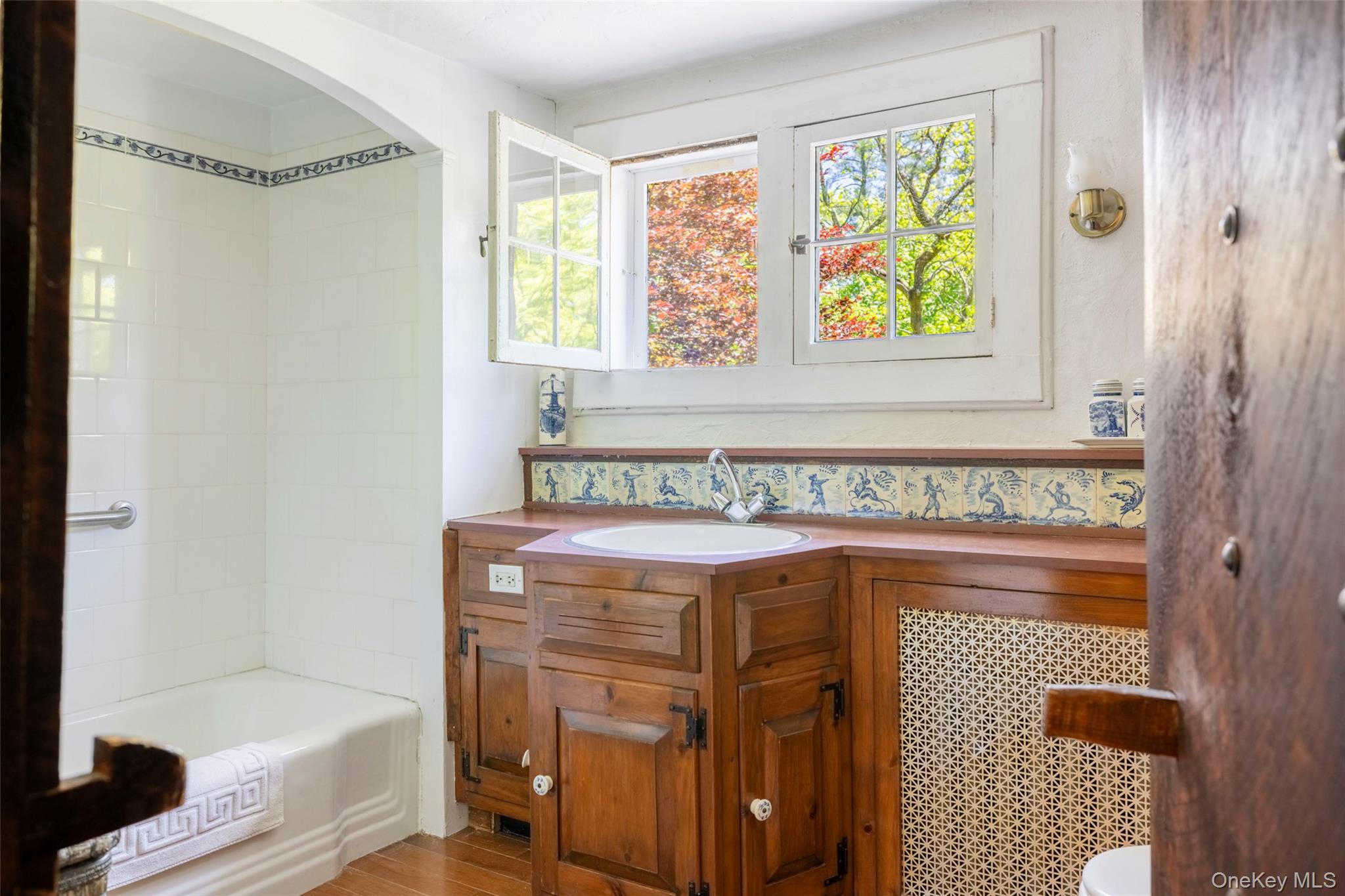 1716 Route 212, Saugerties, NY 12477