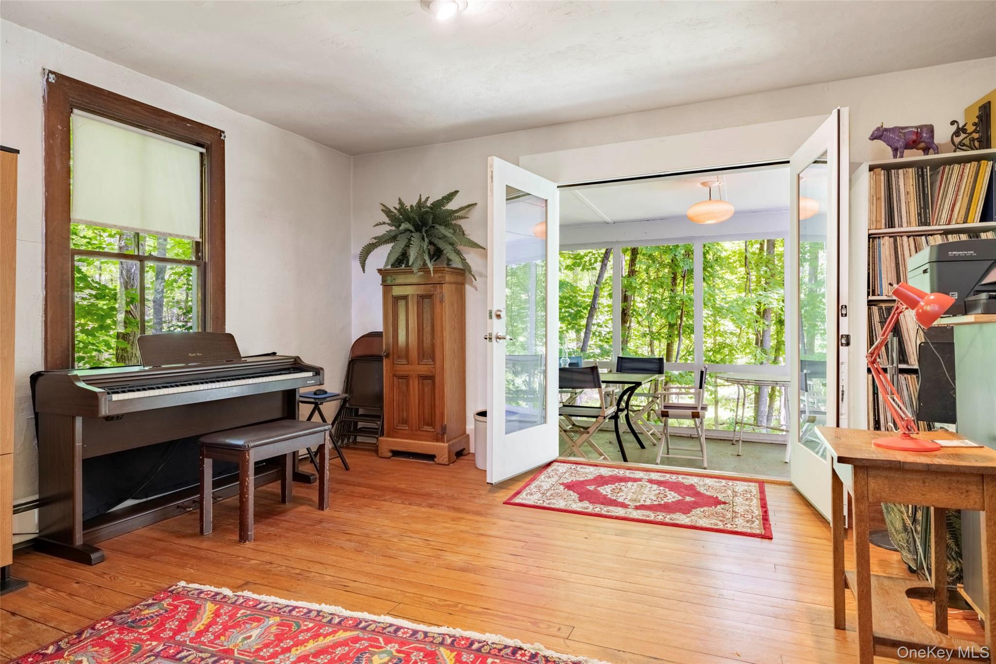 1716 Route 212, Saugerties, NY 12477