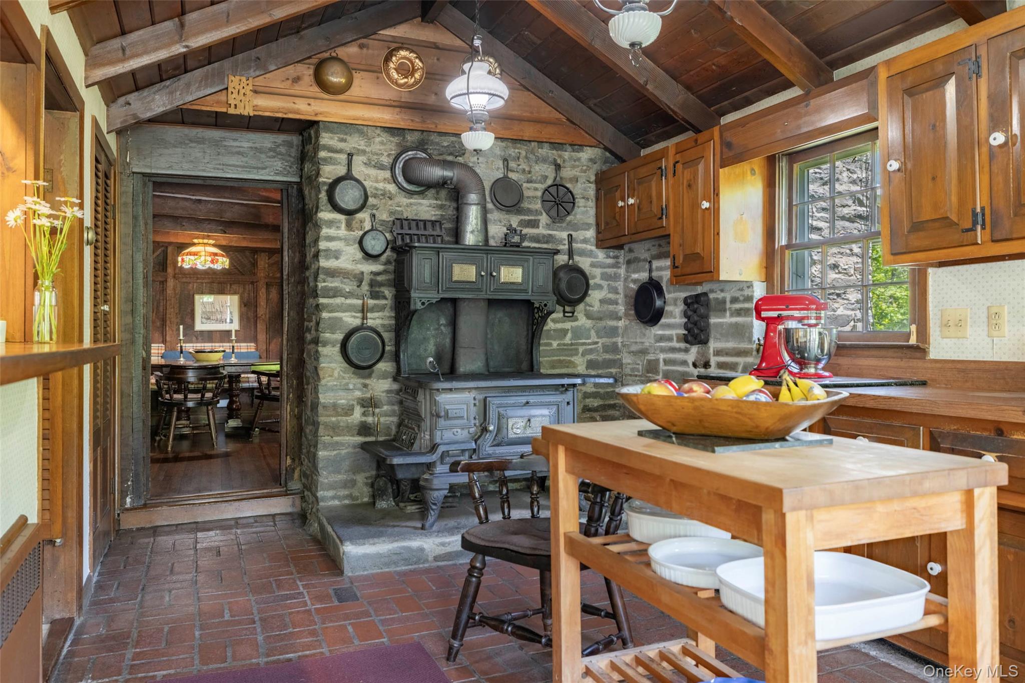 1716 Route 212, Saugerties, NY 12477