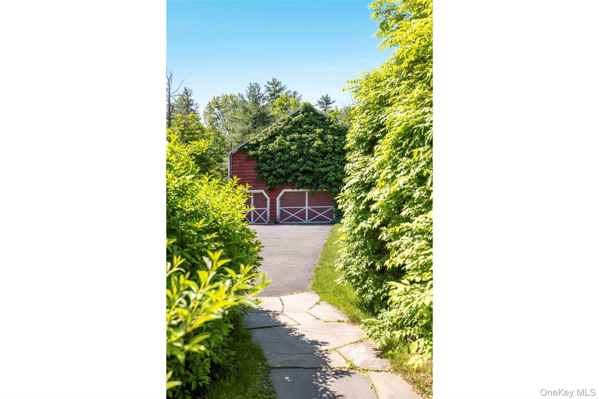 1716 Route 212, Saugerties, NY 12477