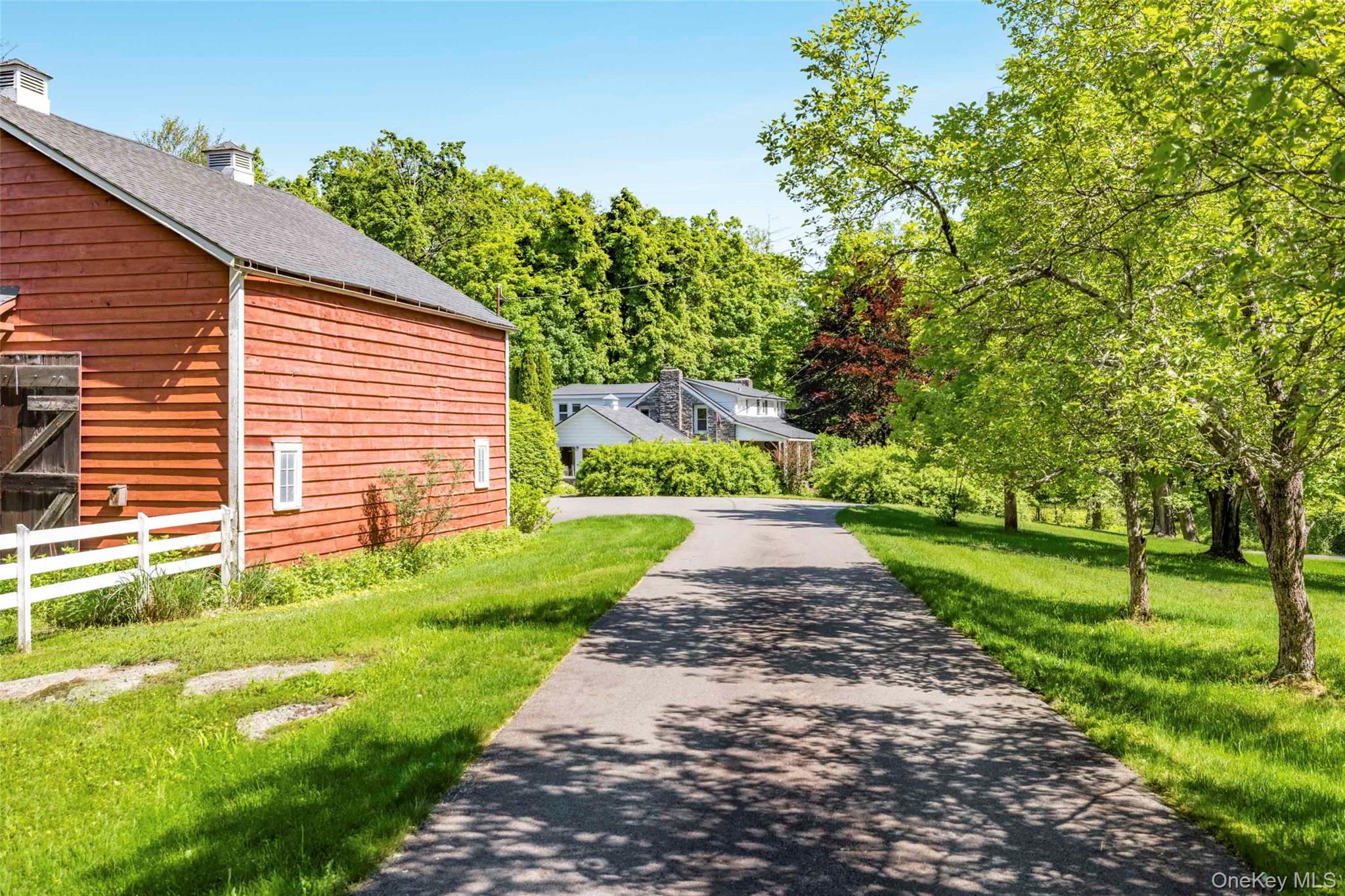 1716 Route 212, Saugerties, NY 12477