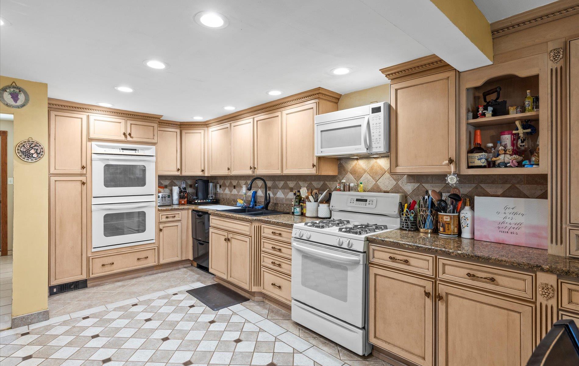 2730 Court Street, Bellmore, NY 11710