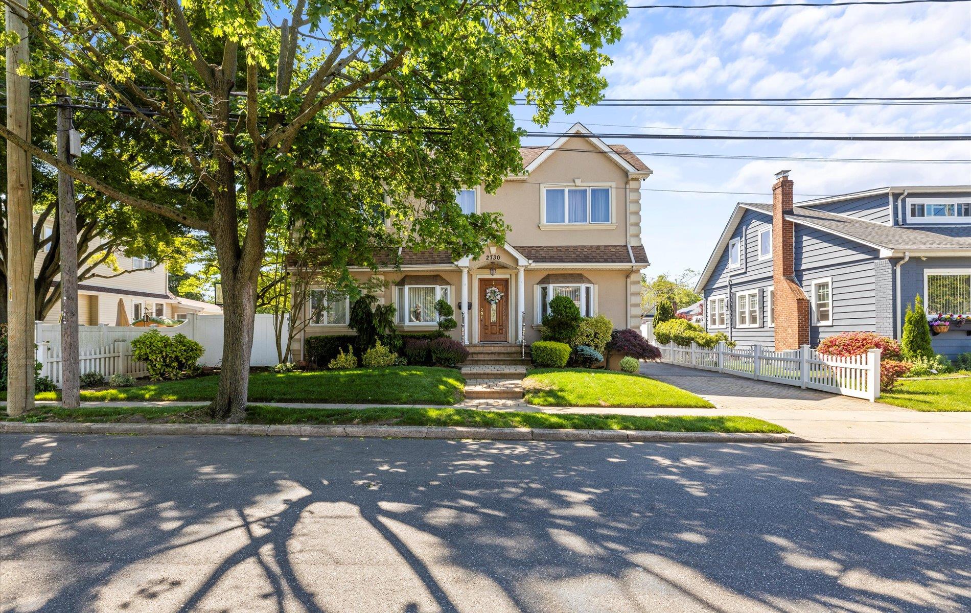 2730 Court Street, Bellmore, NY 11710