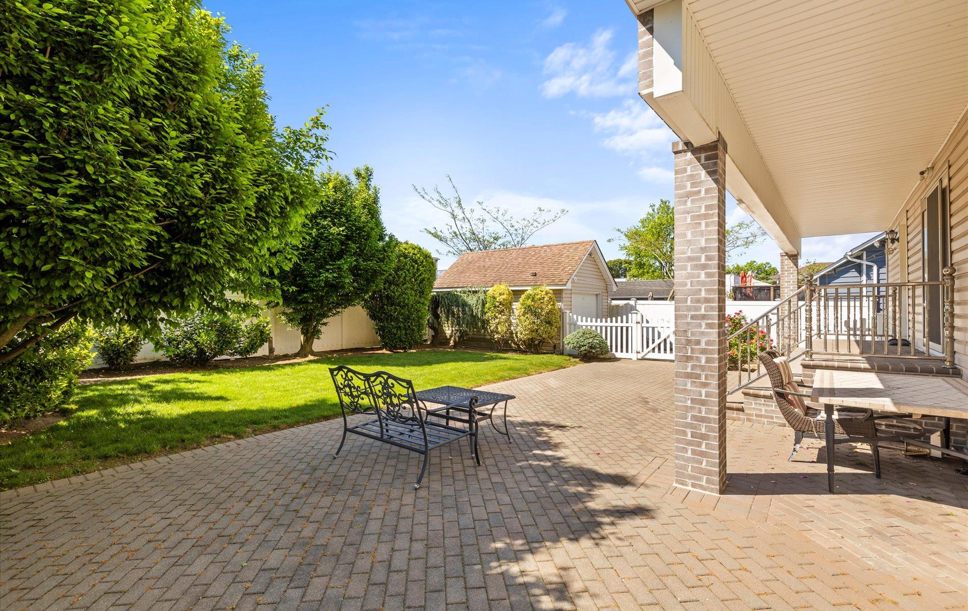 2730 Court Street, Bellmore, NY 11710