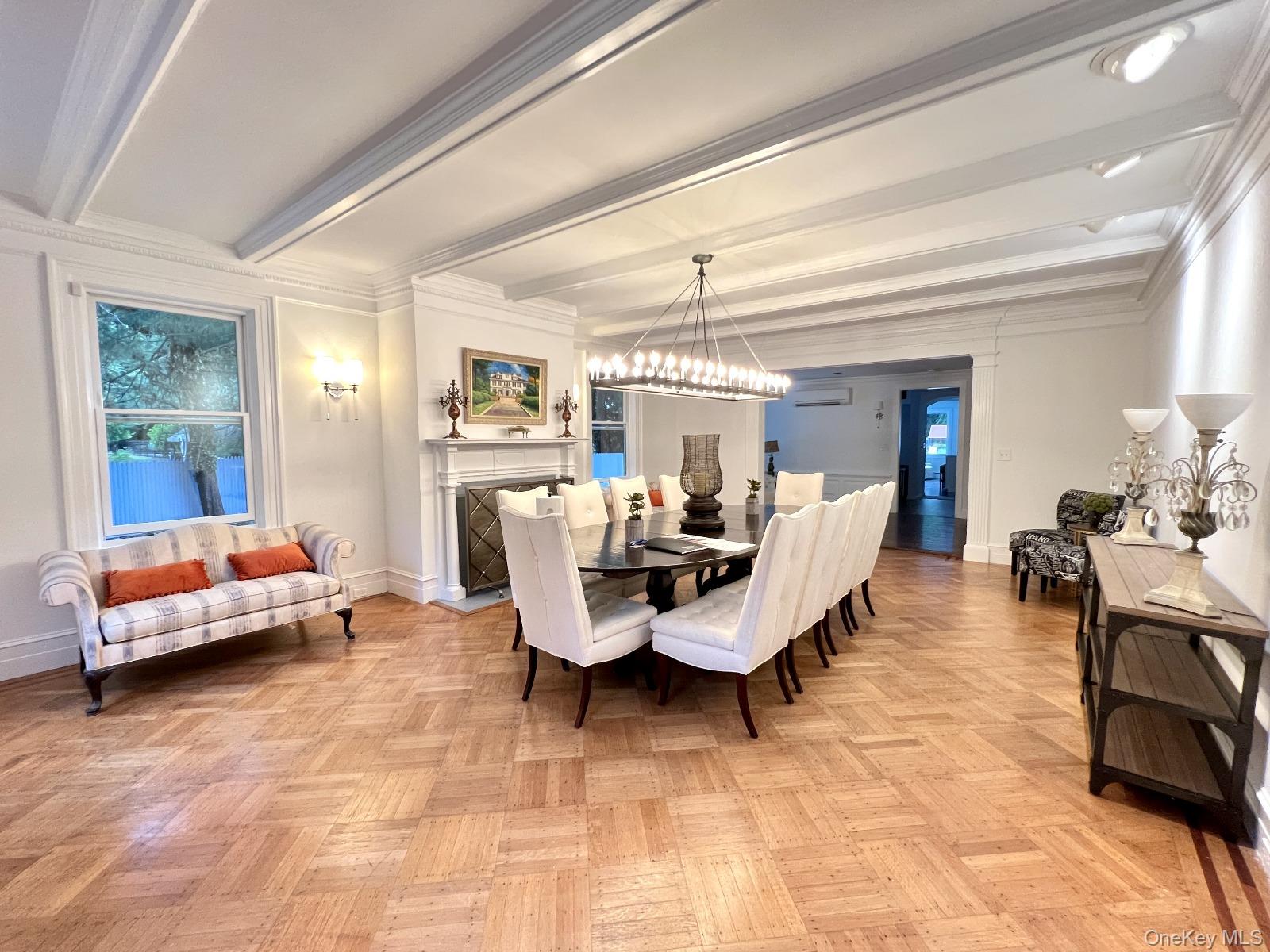 87 Wheatley Road, Old Westbury, NY 11568