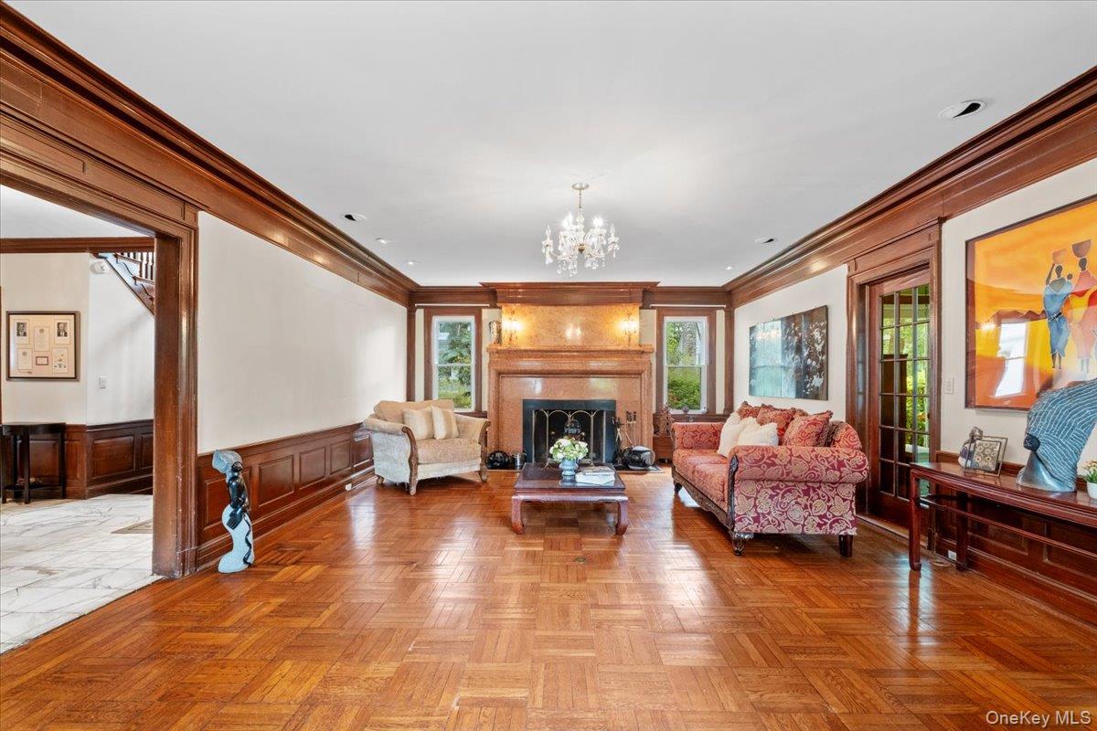 225 Pennsylvania Avenue, Mount Vernon, NY 10552