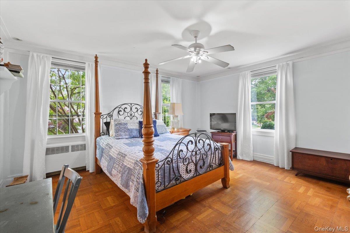 225 Pennsylvania Avenue, Mount Vernon, NY 10552