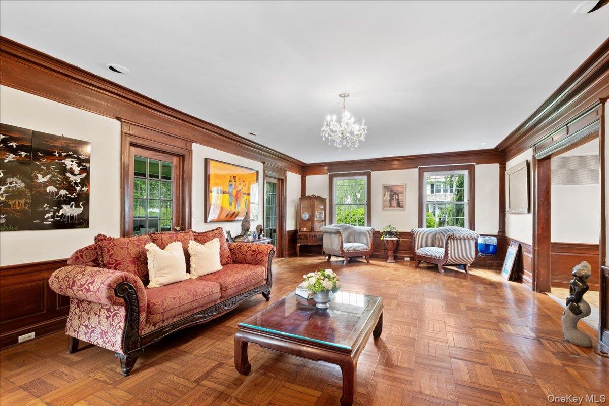 225 Pennsylvania Avenue, Mount Vernon, NY 10552