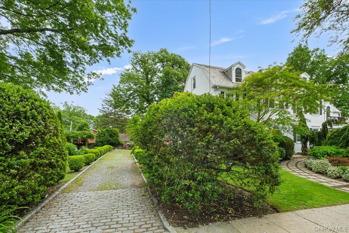 225 Pennsylvania Avenue, Mount Vernon, NY 10552