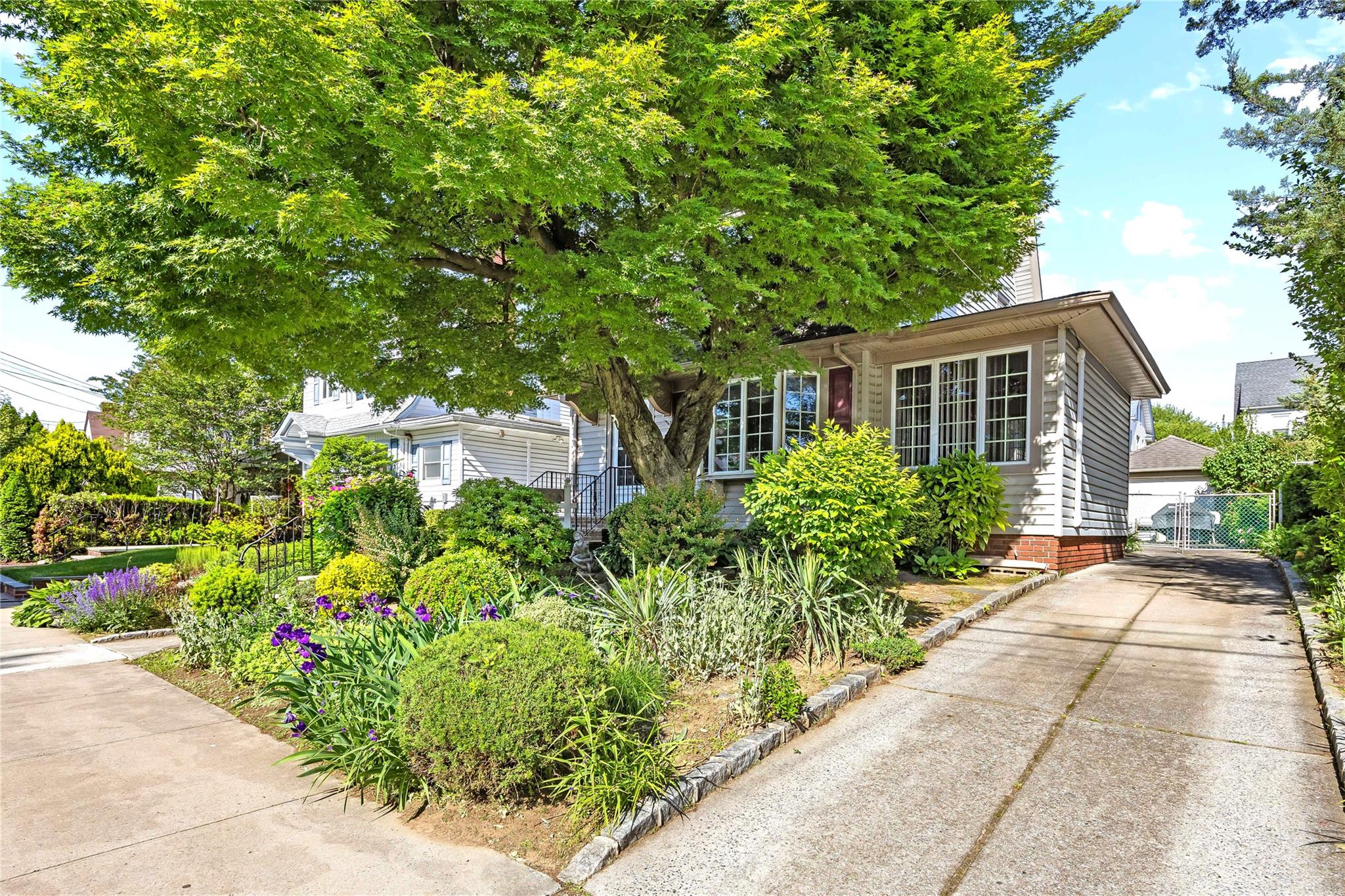 45-31 169th Street, Flushing, NY 11358