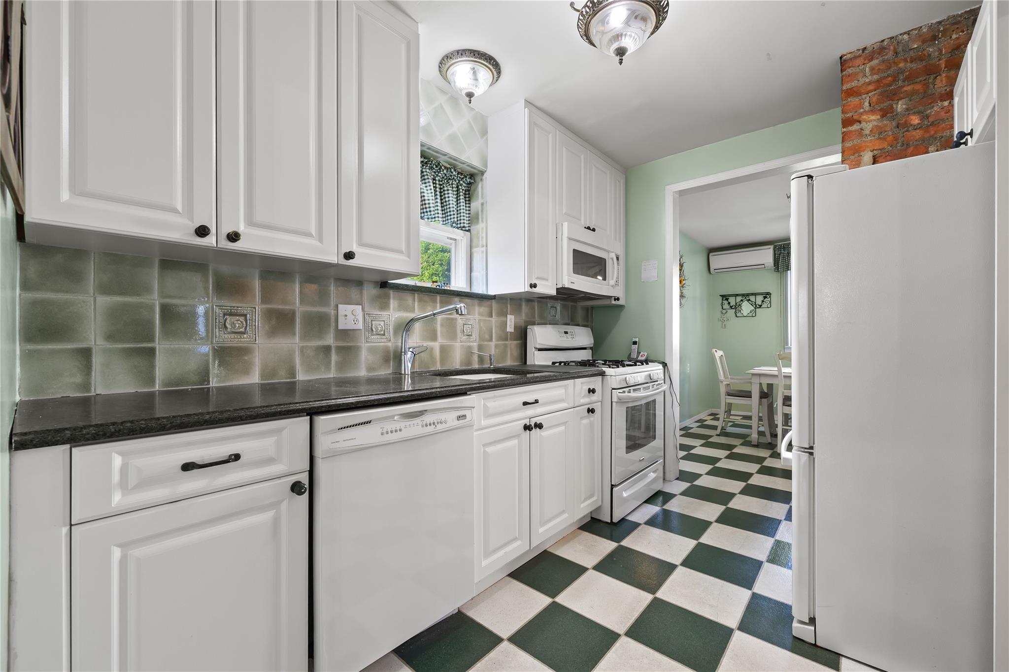 45-31 169th Street, Flushing, NY 11358