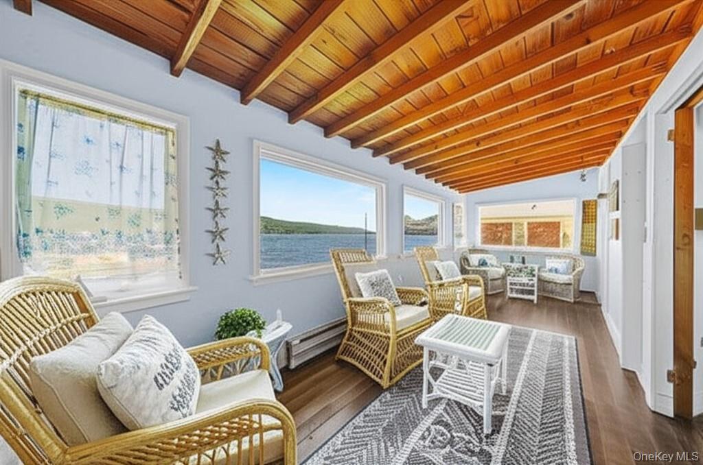 7 W Cove Road, Greenwood Lake, NY 10925