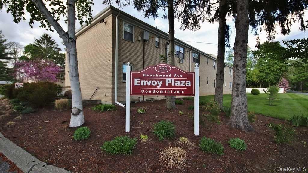 250 Beechwood Avenue # 14B, Poughkeepsie, NY 12601