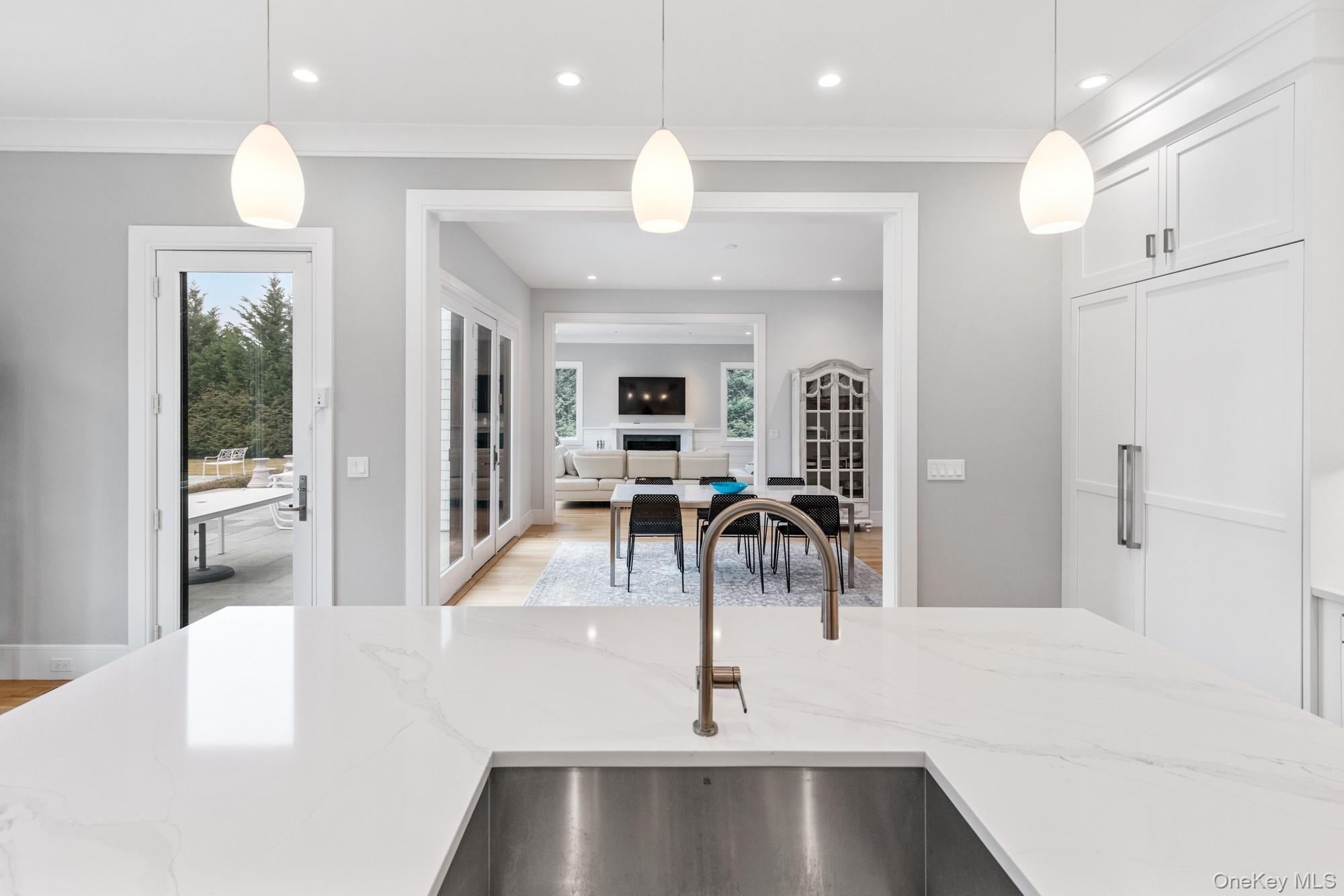 240 Head of Pond Road, Water Mill, NY 11976