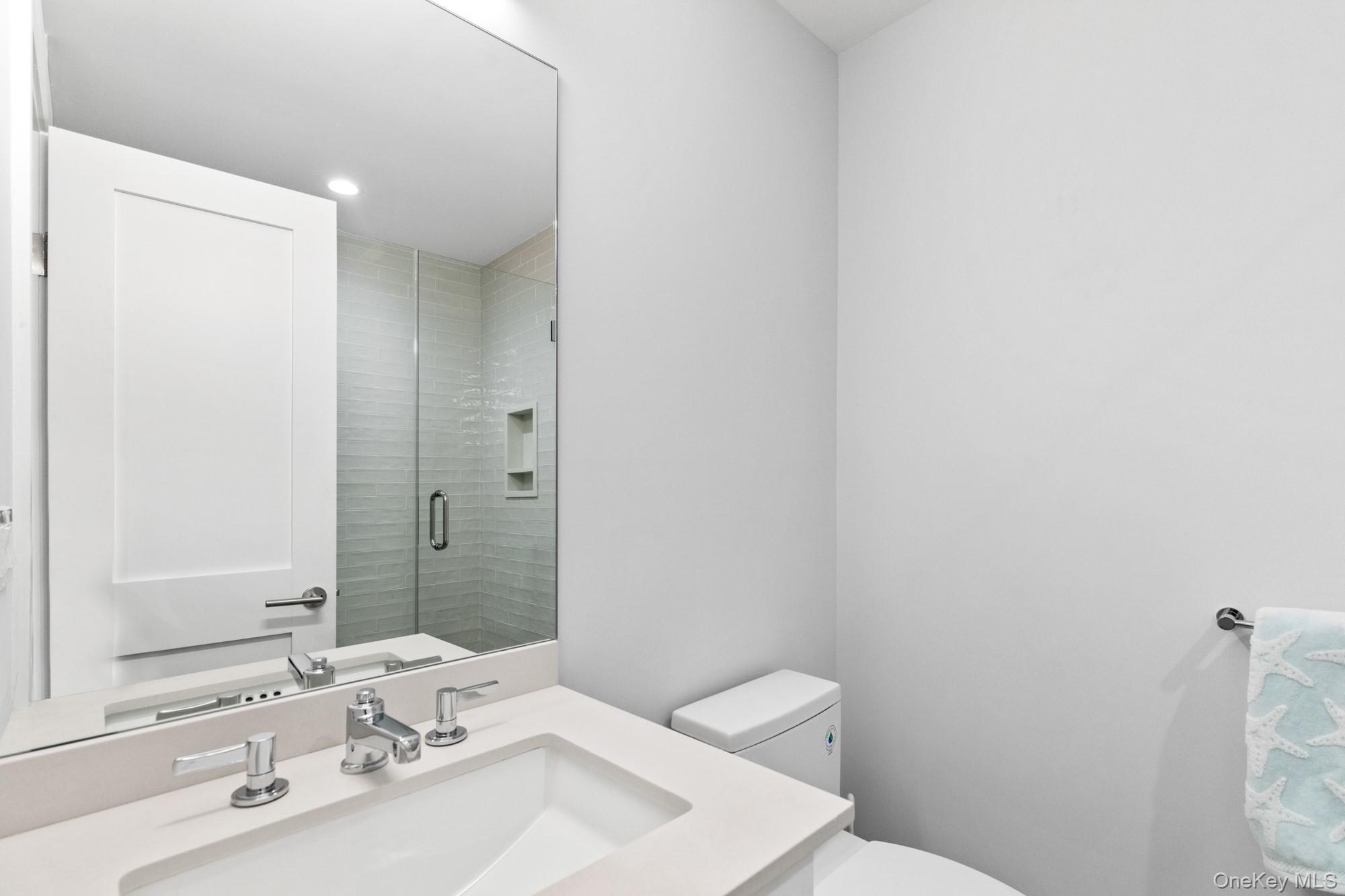 240 Head of Pond Road, Water Mill, NY 11976