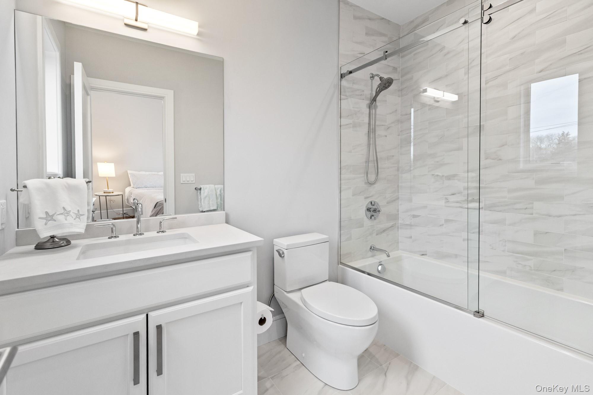 240 Head of Pond Road, Water Mill, NY 11976