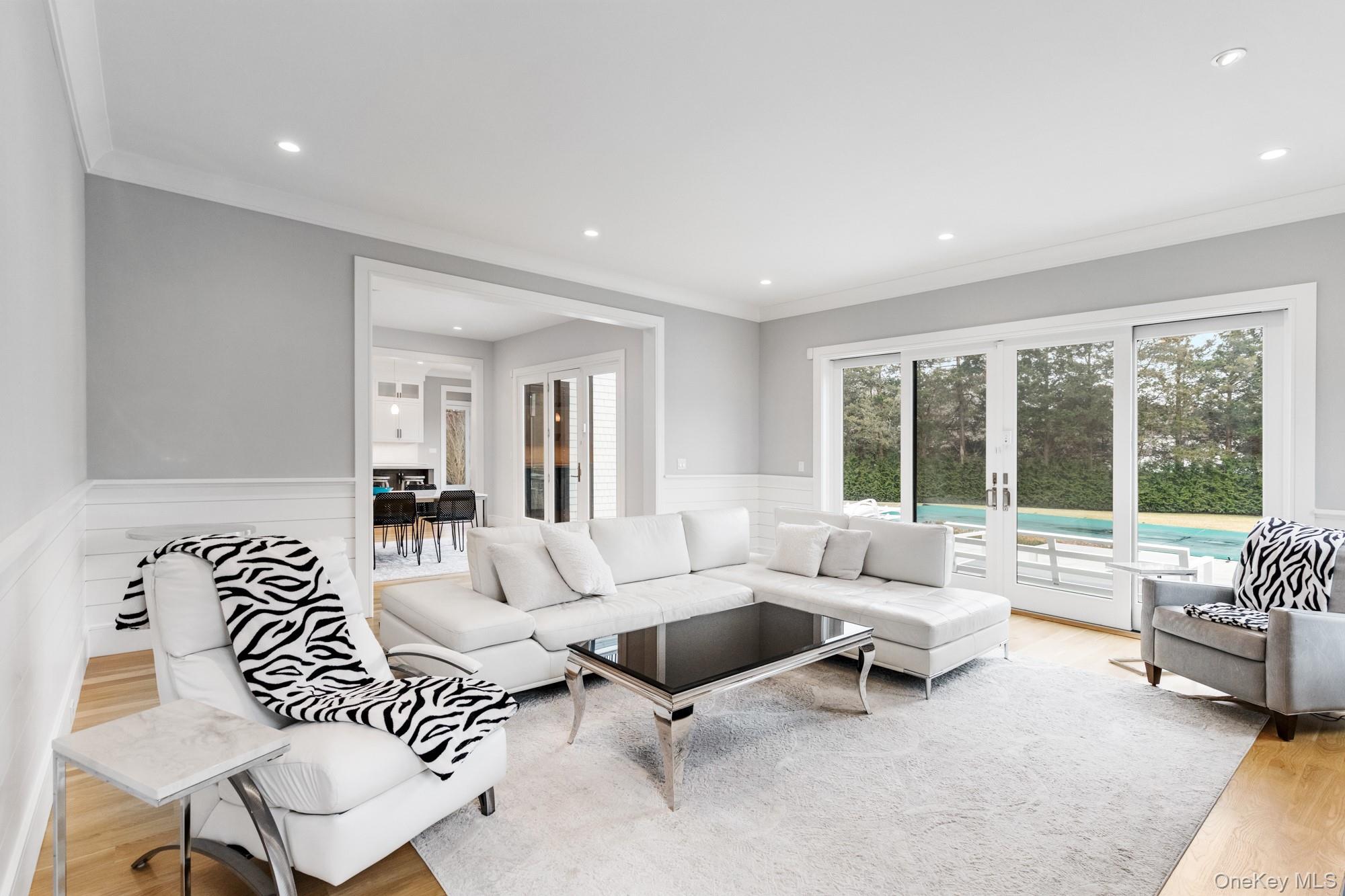 240 Head of Pond Road, Water Mill, NY 11976