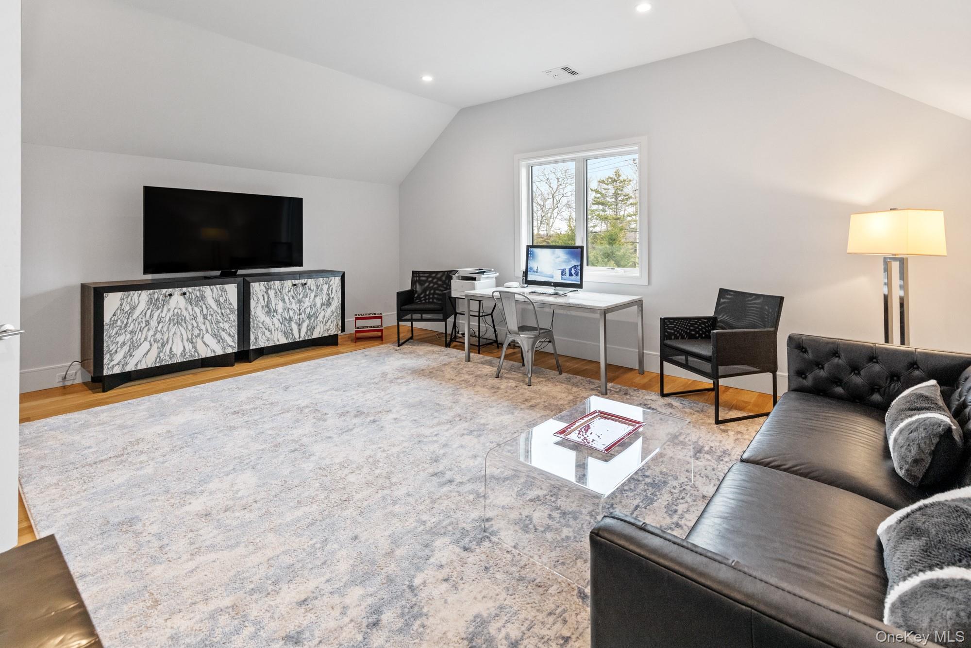 240 Head of Pond Road, Water Mill, NY 11976