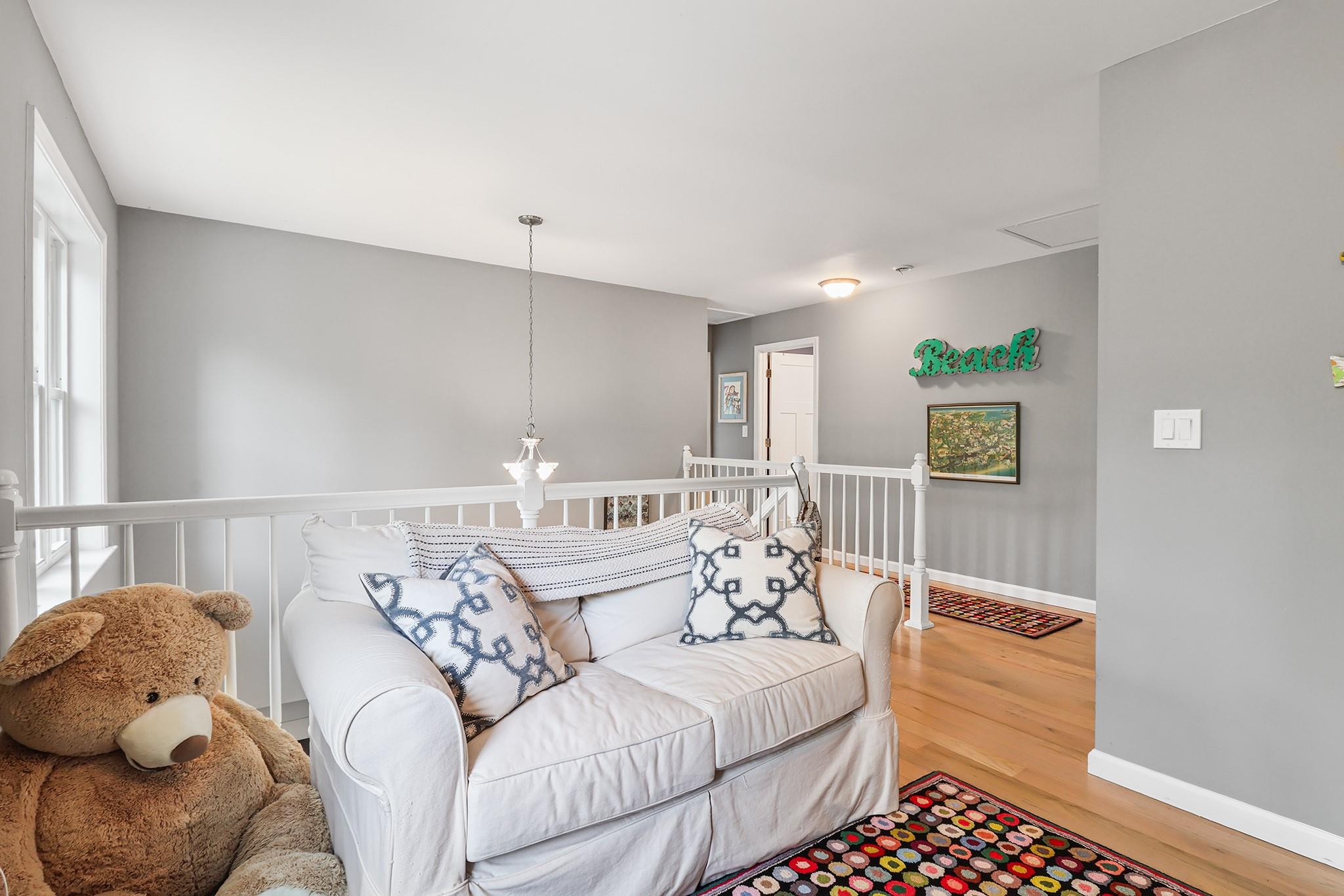 787 Accabonac Road, Springs, NY 11937