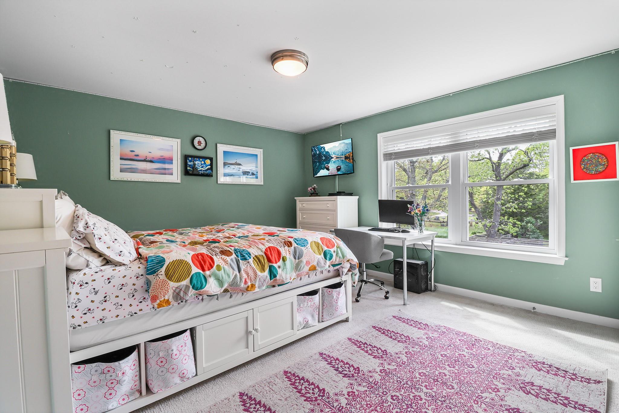 787 Accabonac Road, Springs, NY 11937