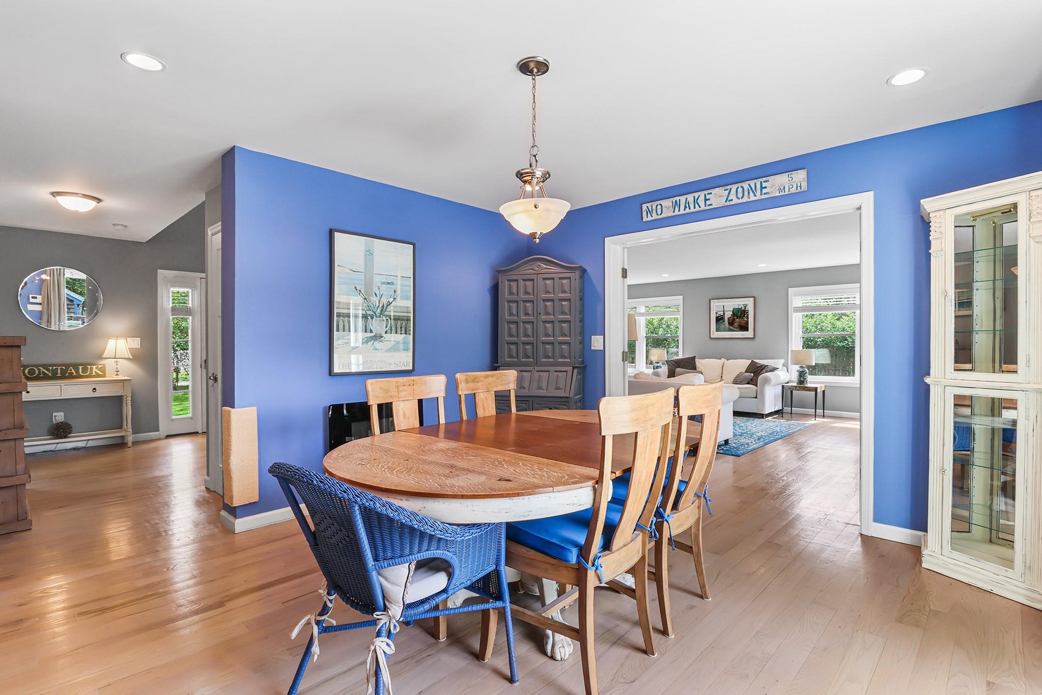 787 Accabonac Road, Springs, NY 11937