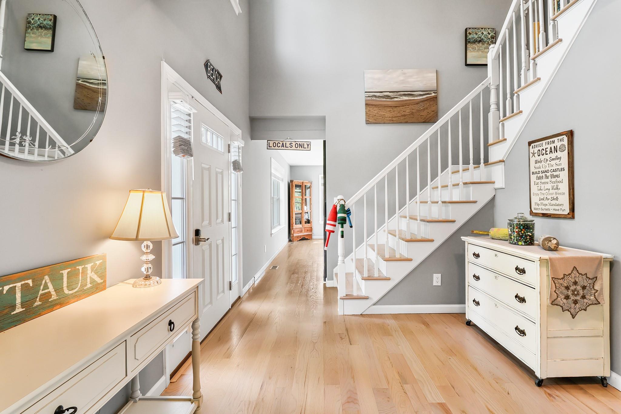 787 Accabonac Road, Springs, NY 11937