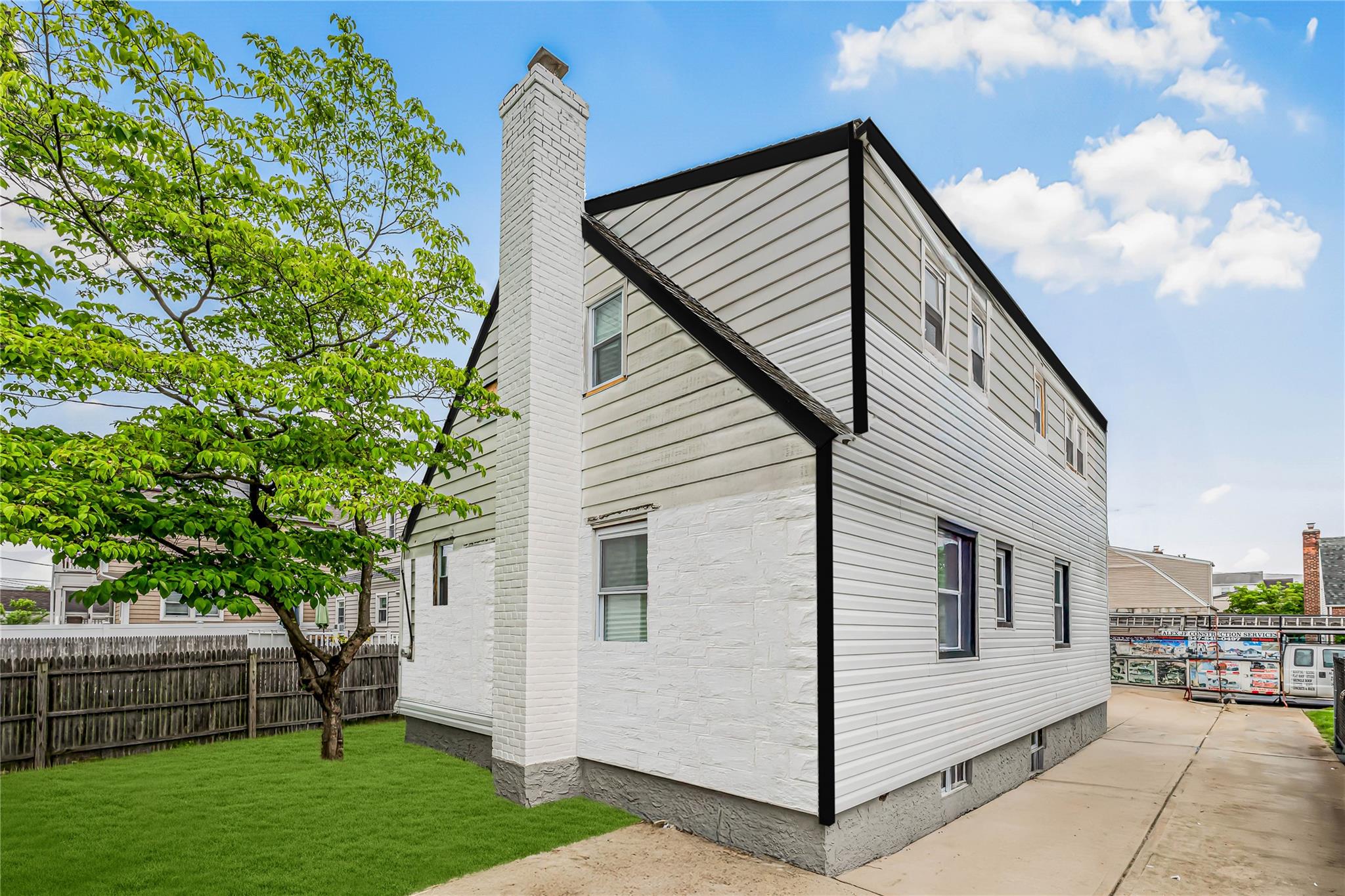 175 Dorchester Road, Garden City, NY 11530