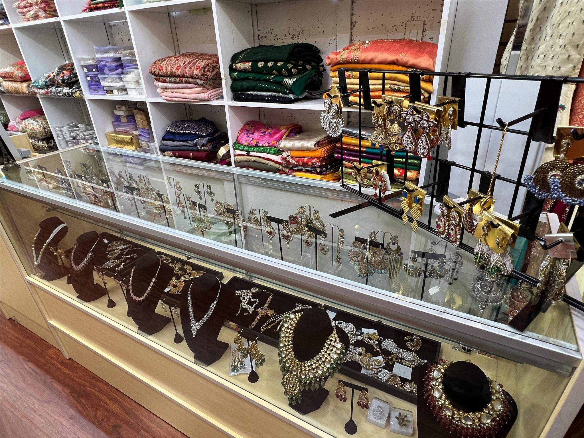 183 Broadway, Hicksville, NY 11801