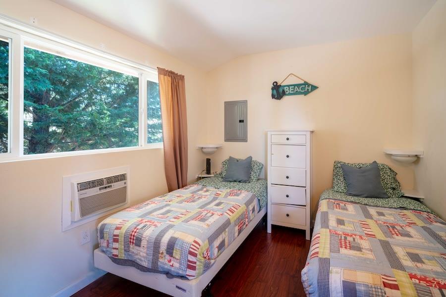 206 Bay Walk, Dunewood, NY 11706