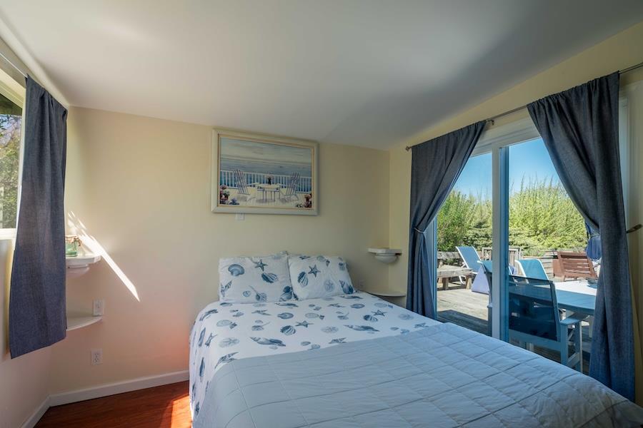 206 Bay Walk, Dunewood, NY 11706