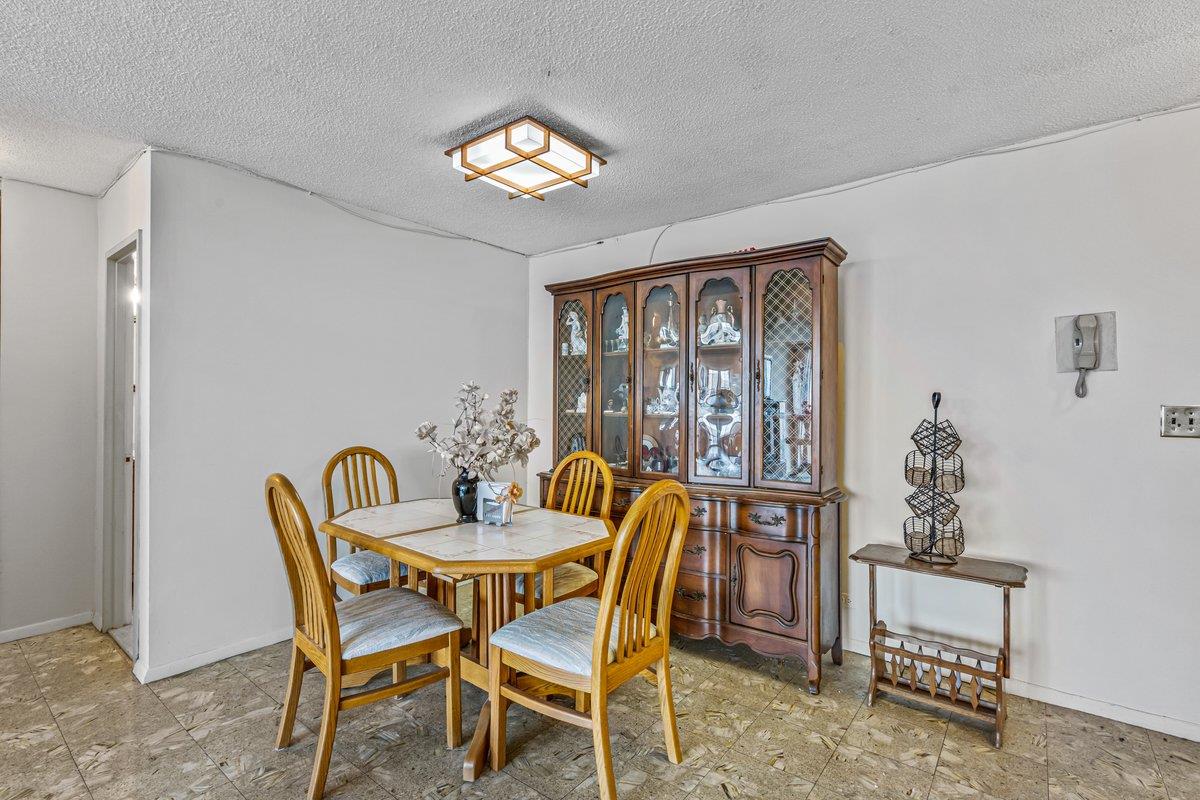 152-18 Union Turnpike # 4G, Flushing, NY 11367