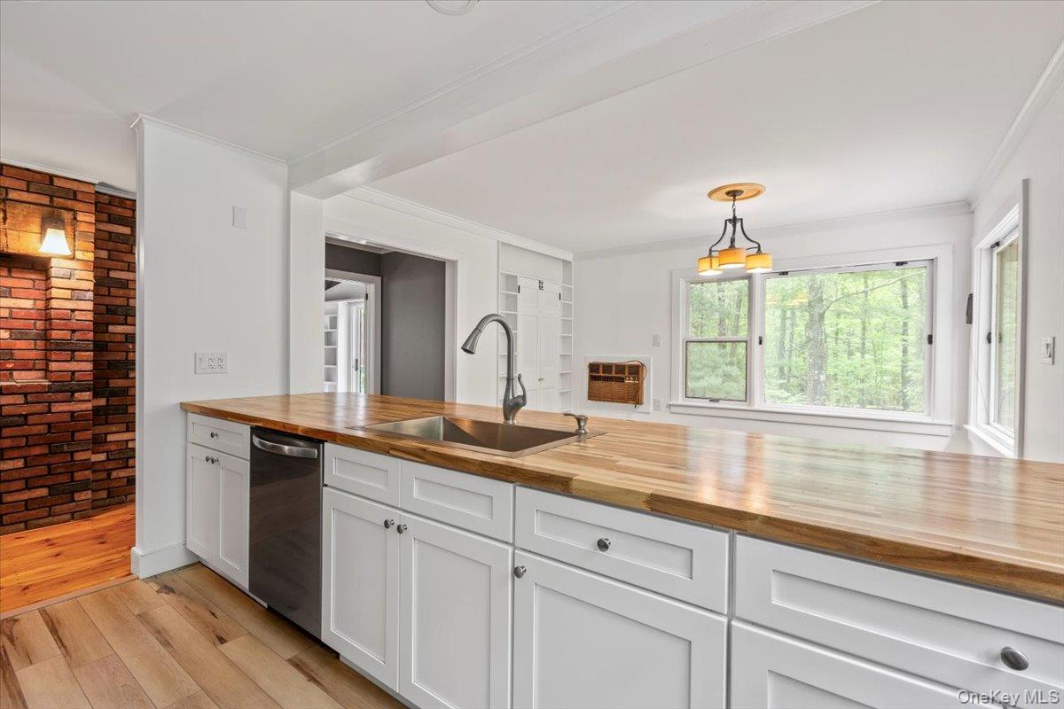 100 Schnackenberg Road, Call Listing Agent, NY 12075