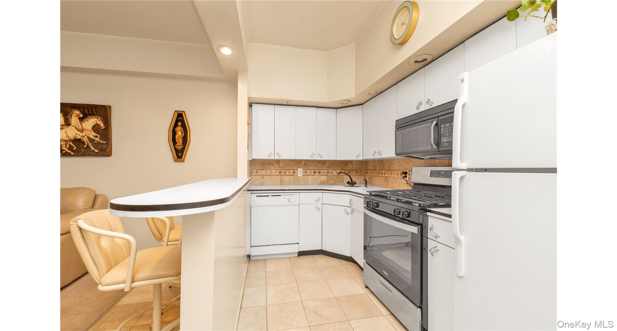 160-15 Powells Cove Boulevard # D203, Beechhurst, NY 11357