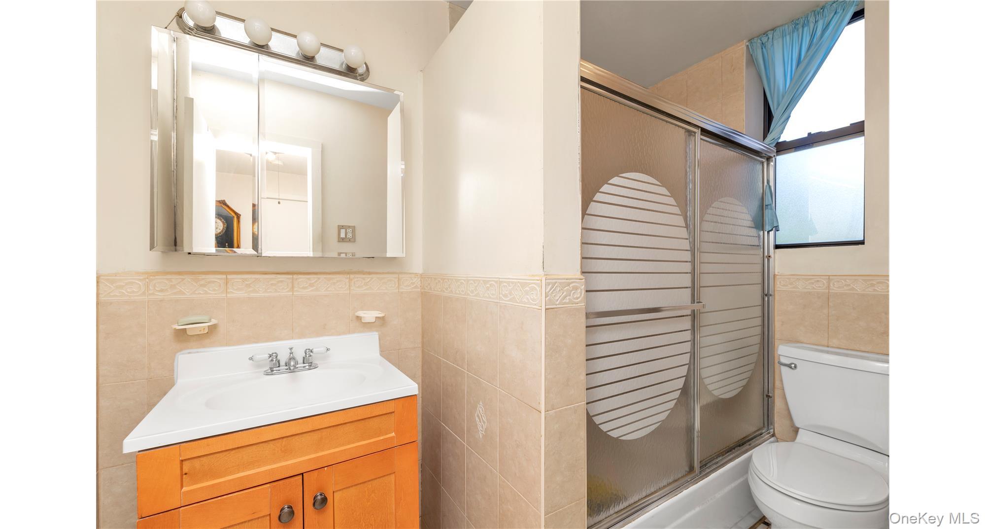 160-15 Powells Cove Boulevard # D203, Beechhurst, NY 11357