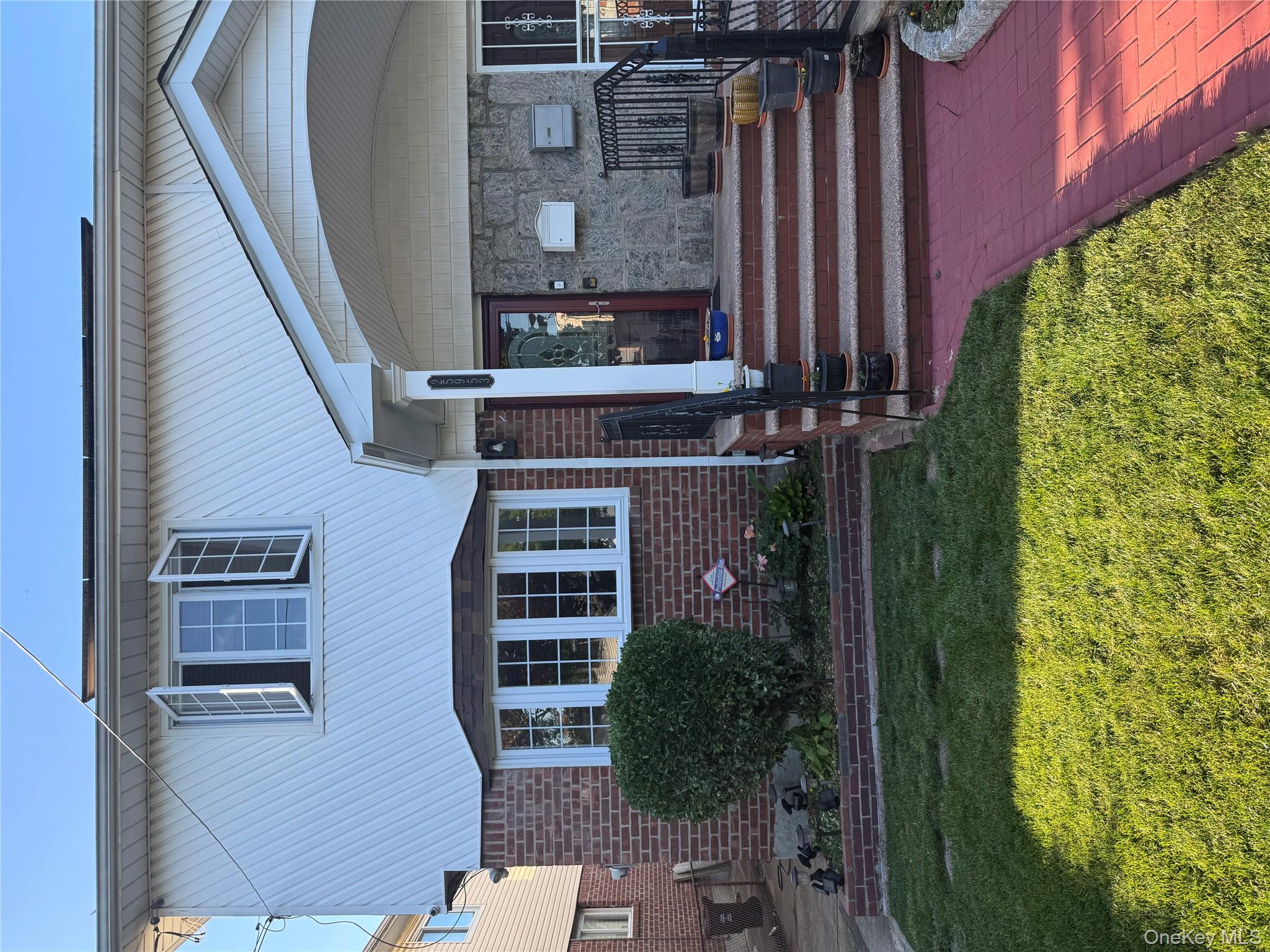 25953 149th Avenue, Rosedale, NY 11422