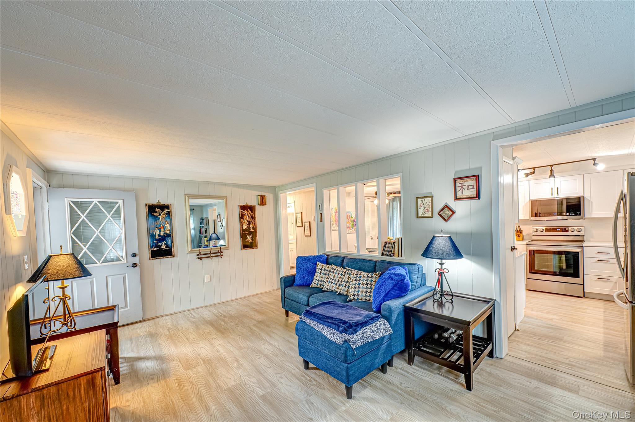 21 Limetree Drive, Manorville, NY 11949