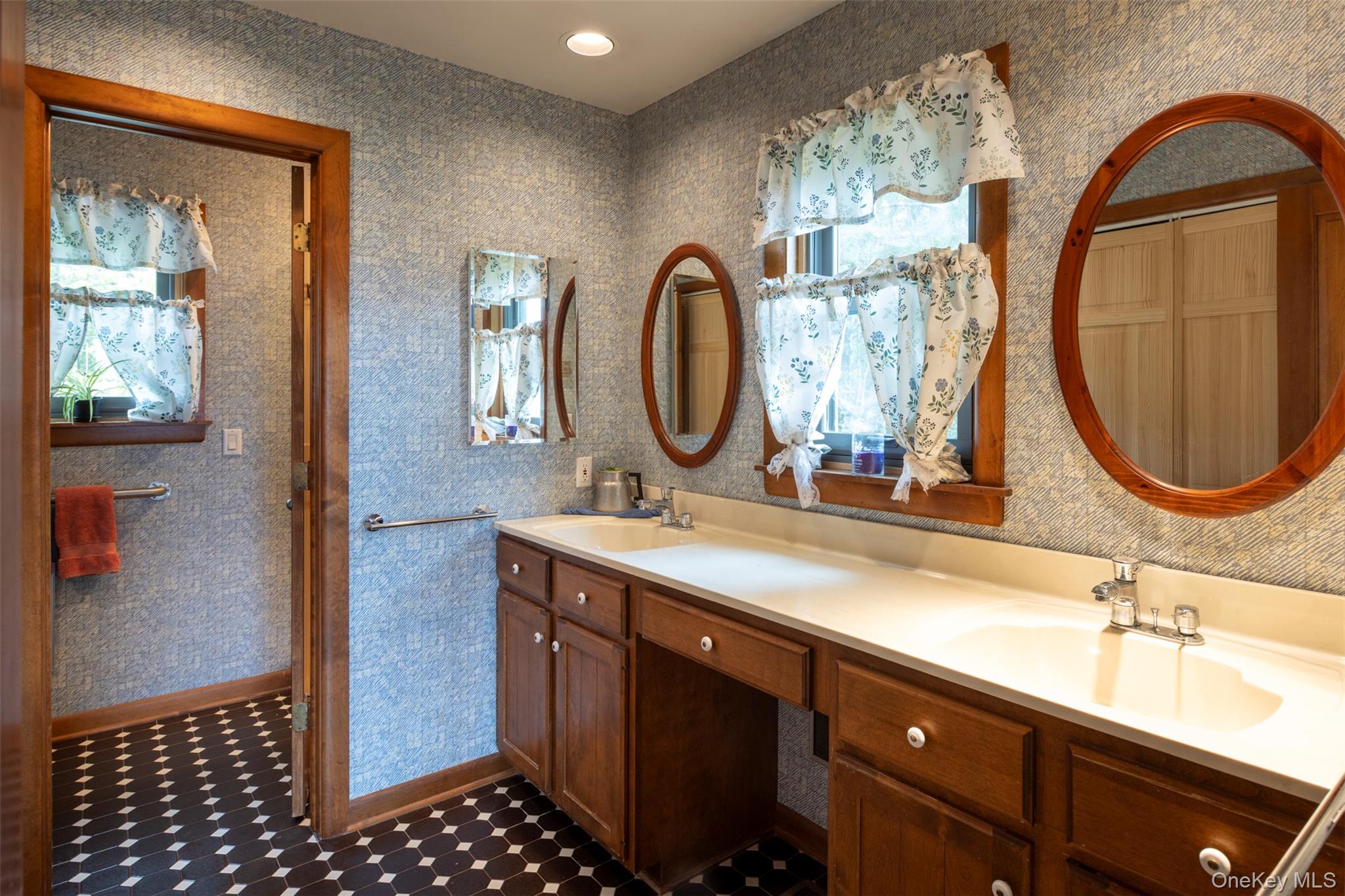 25 Ridge Road, East Chatham, NY 12060