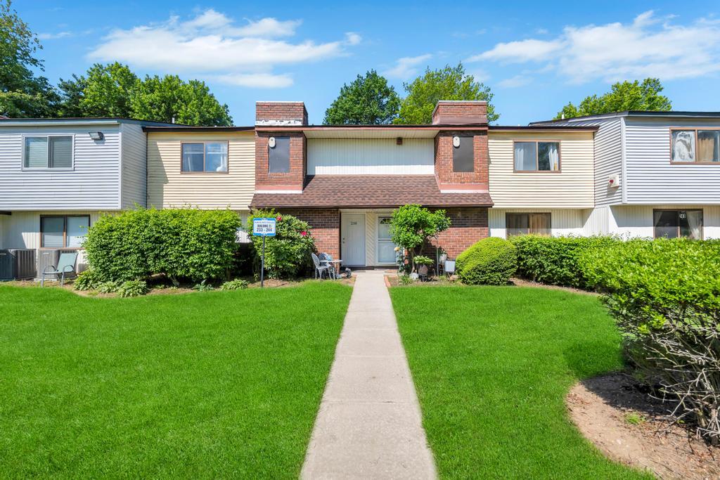 237 Point Circle North # 237, Coram, NY 11772
