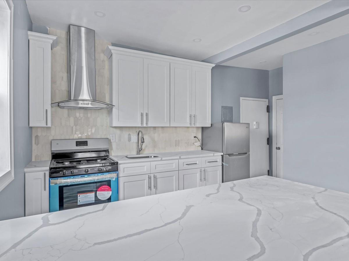 125-19 111th Ave, South Ozone Park, NY 11420