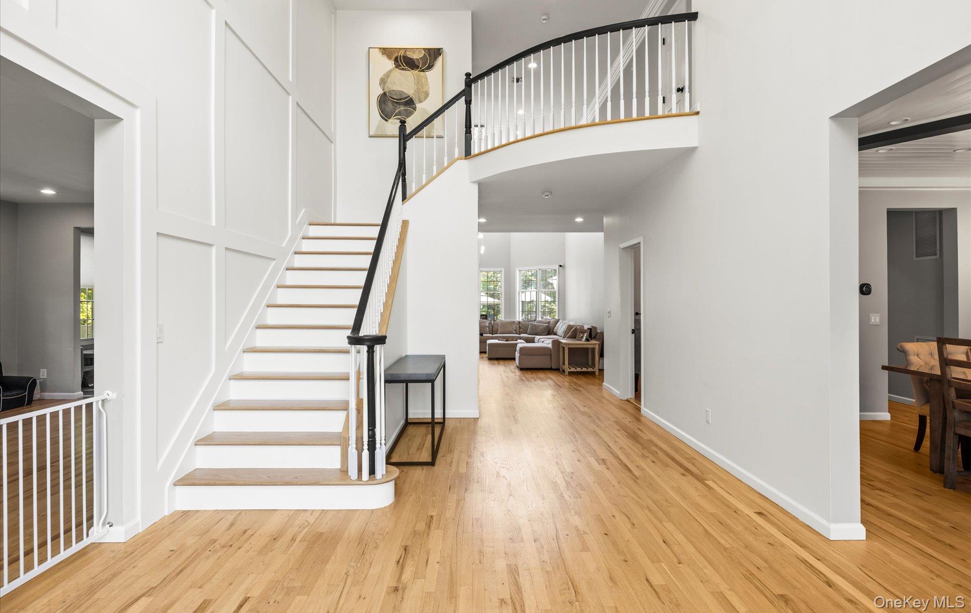 16 Home Court, Huntington, NY 11743