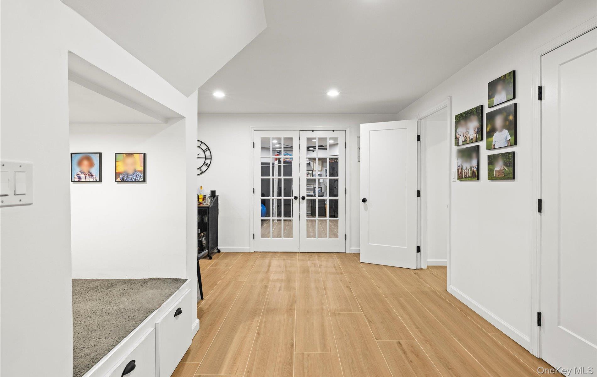 16 Home Court, Huntington, NY 11743