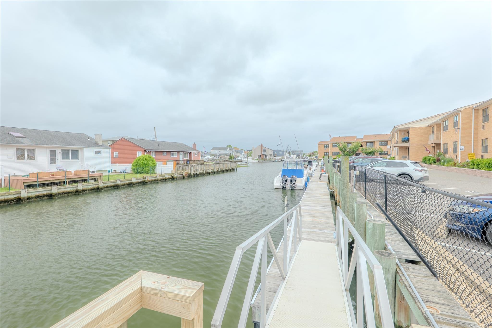 8 Florence Avenue # 16C, Freeport, NY 11520