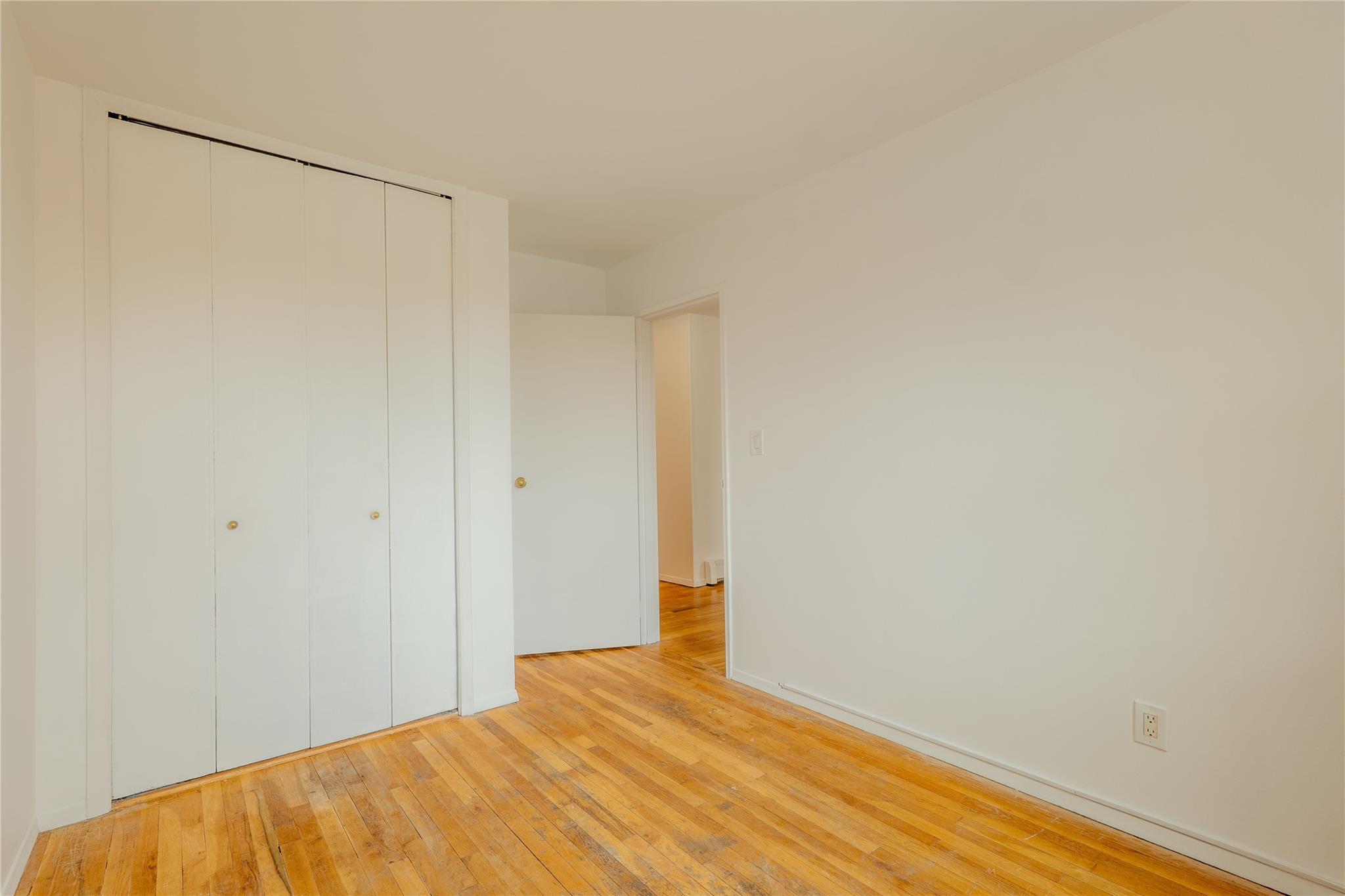 8 Florence Avenue # 16C, Freeport, NY 11520