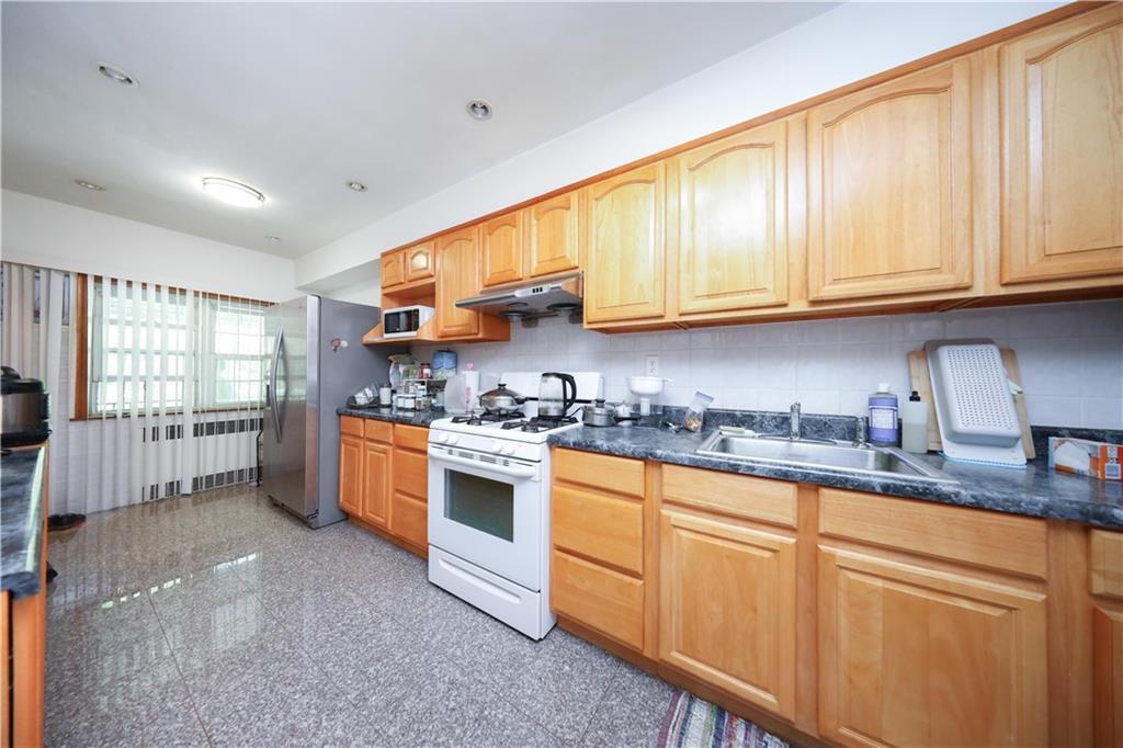 2366 E 29th Street, Brooklyn, NY 11229