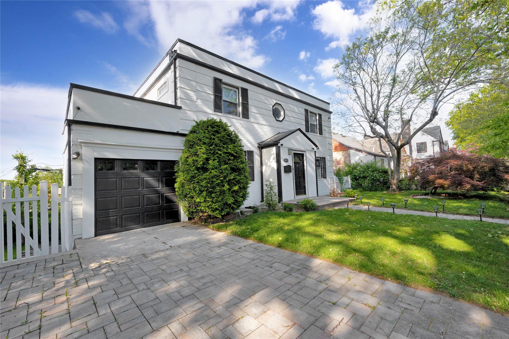 13915 Coolidge Avenue, Briarwood, NY 11435