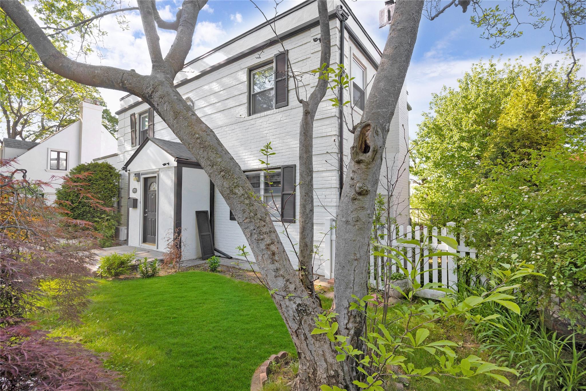 13915 Coolidge Avenue, Briarwood, NY 11435