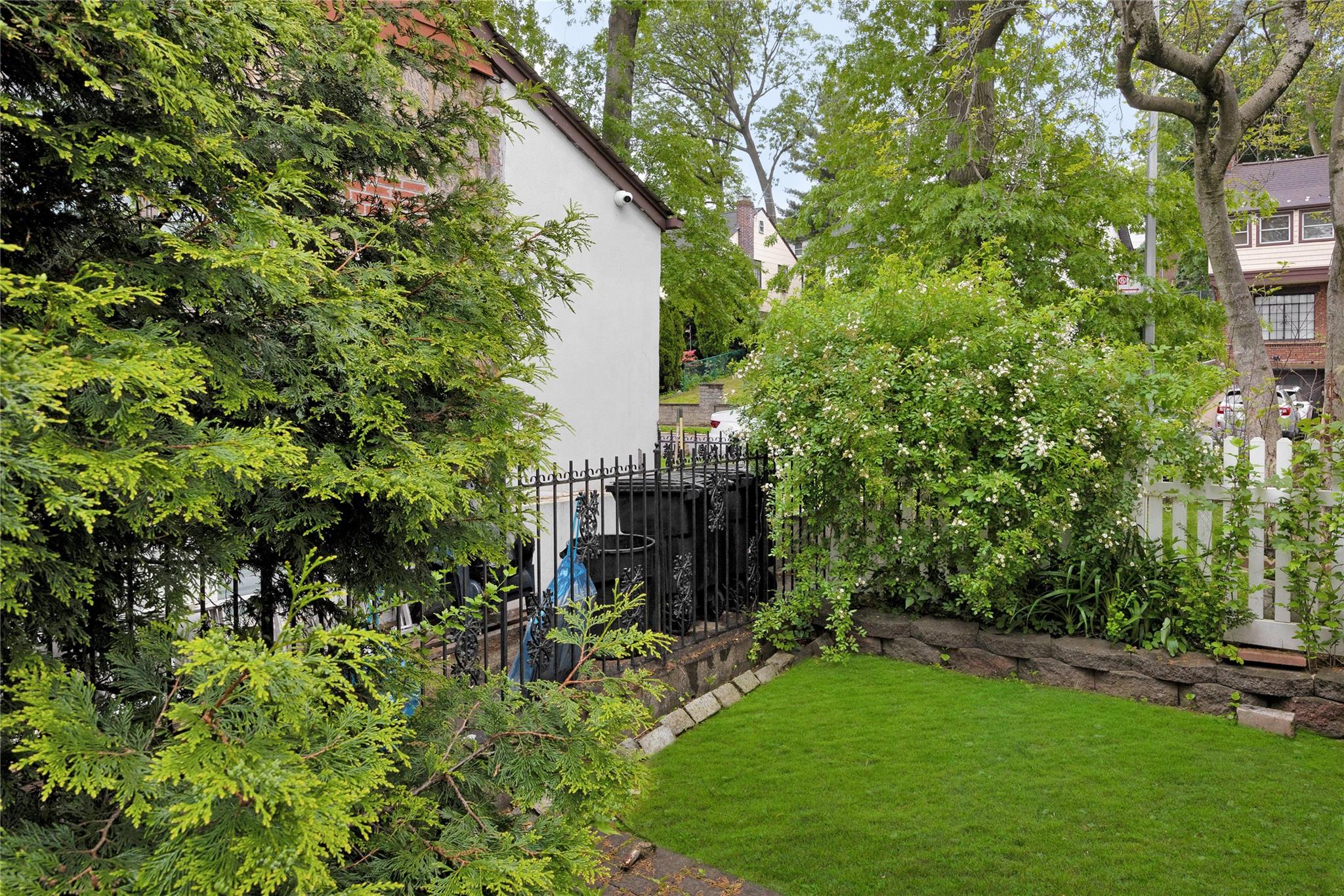 13915 Coolidge Avenue, Briarwood, NY 11435