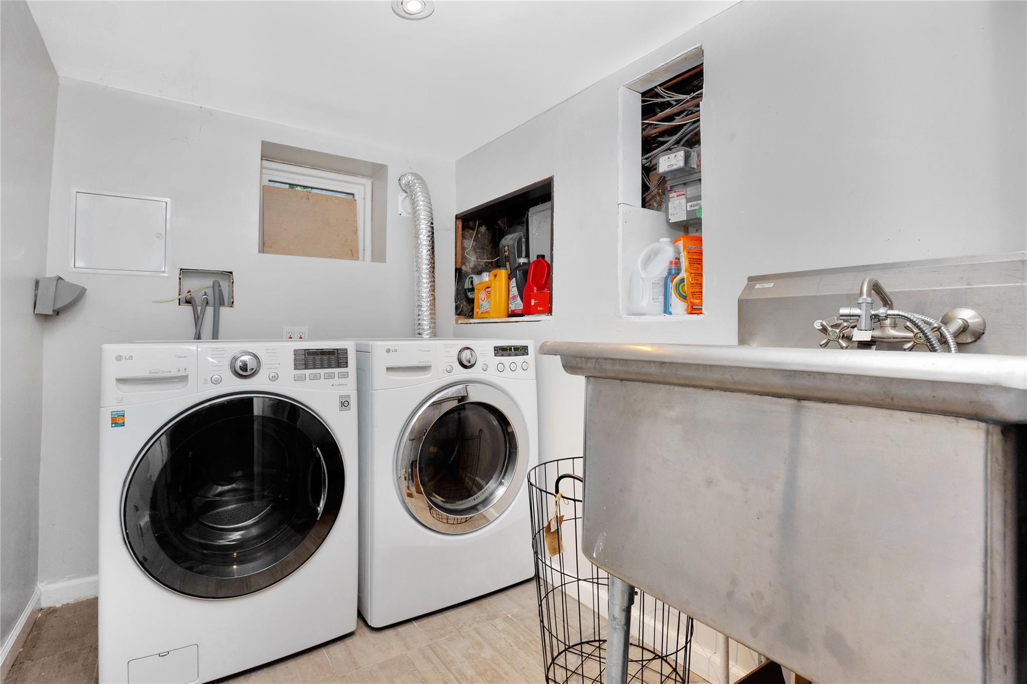 13915 Coolidge Avenue, Briarwood, NY 11435